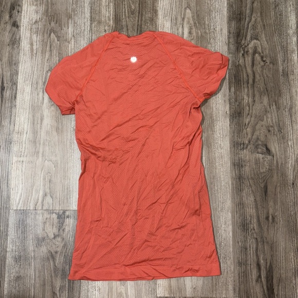 Lululemon shirt - Picture 2 of 3